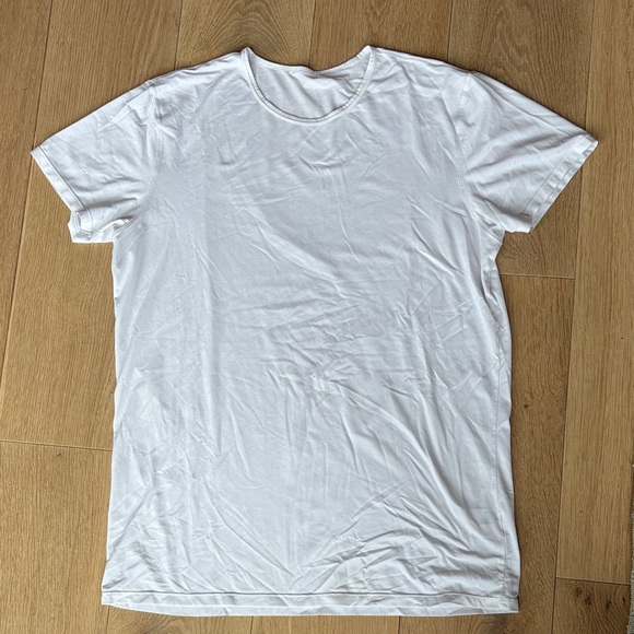 Uniqlo Other - 🦄 Uniqlo 2-pack White Men's Undershirts